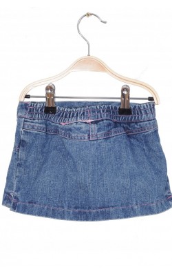 Fusta Nick Jr., captusita cu short denim, 4 ani