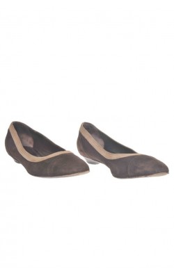 Pantofi Bally, piele intoarsa, marime 38.5